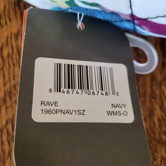 Pistil Bundle: Faux Fur Rave Trapper Hat and Faux Leather Fingerless Gloves - Picture 10 of 15